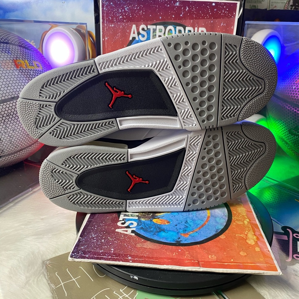 🆕  Air Jordan Big Fund White Silver - Mens Sizes - Picture 5 of 11